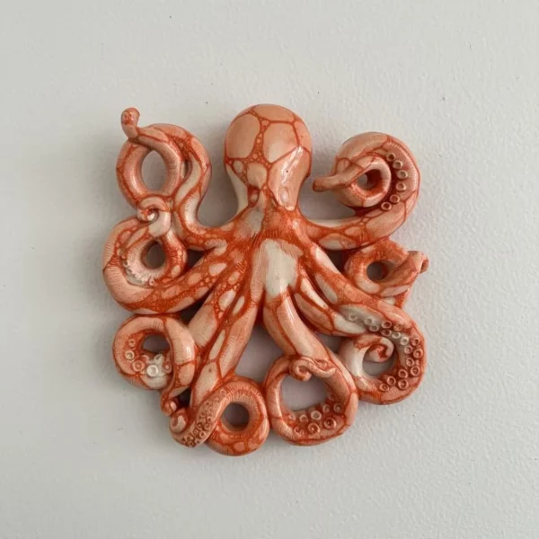 Pieuvre en céramique murale – Collection Mer & Écumes Orange Pieuvre en céramique murale – Collection Mer & Écumes Orange
