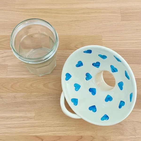 entonnoir cœur bleu